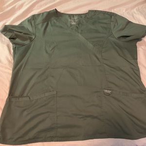 Cherokee scrub top